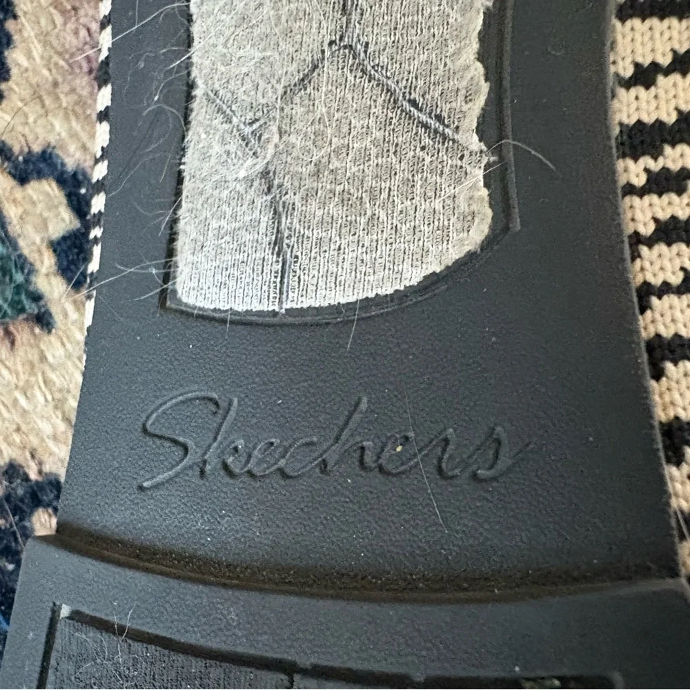 Skechers Zebra Stripe Flats Size 11 - Picture 4 of 6